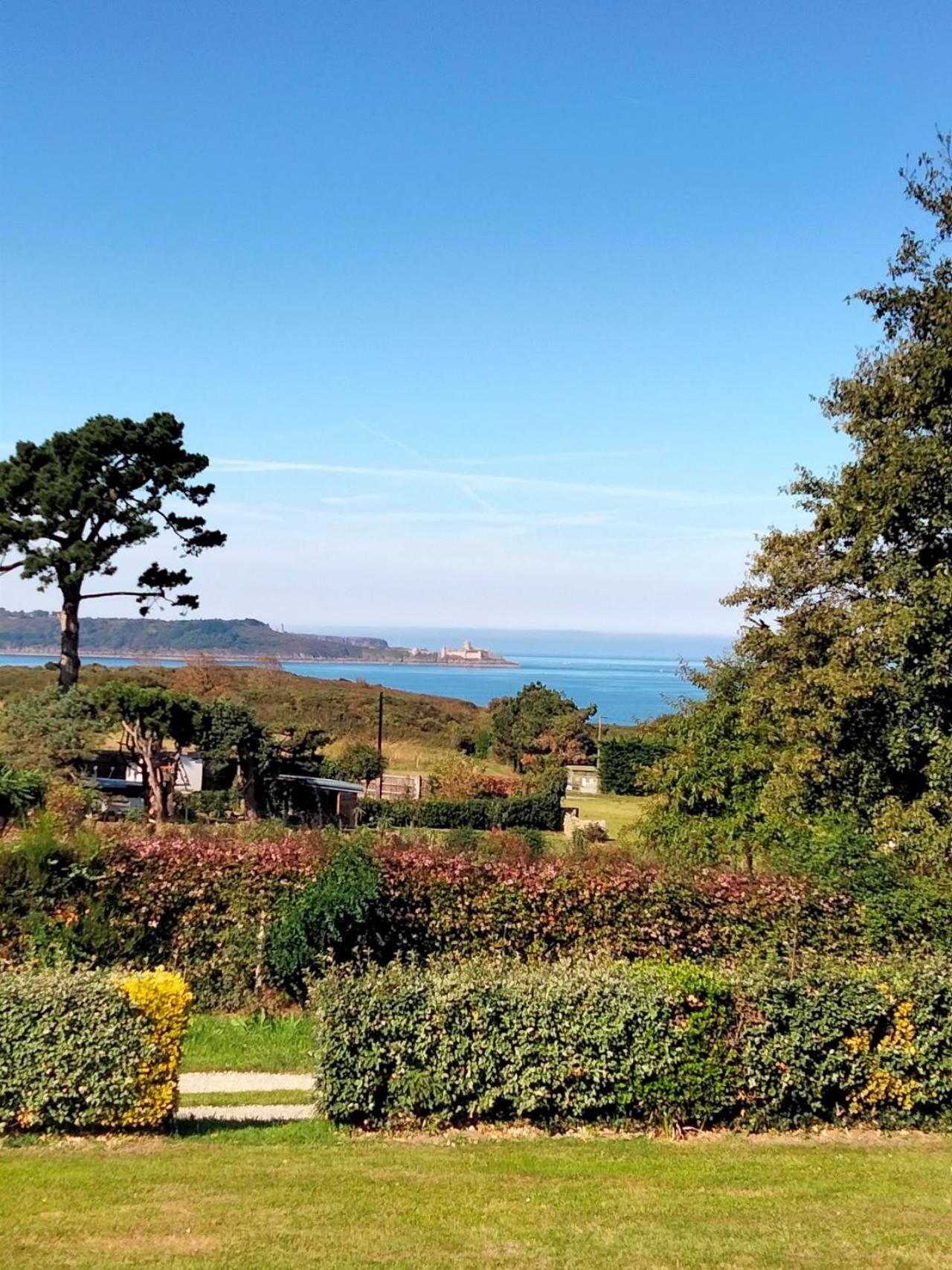 Bienvenue Au Studio L'Escale Bleue Avec Vue Mer Et Sur Le Cap Frehel 圣卡勒吉勒多 外观 照片